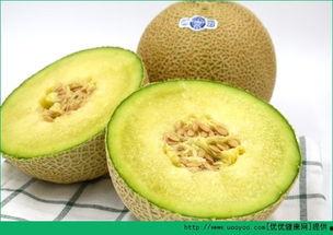 小孩吃中药也吃哈密瓜